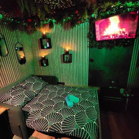 Jungle House Avec Jacuzzi A 10 Min De Disneyland -Taille Chambre- Conde-Sainte-Libiaire Εξωτερικό φωτογραφία