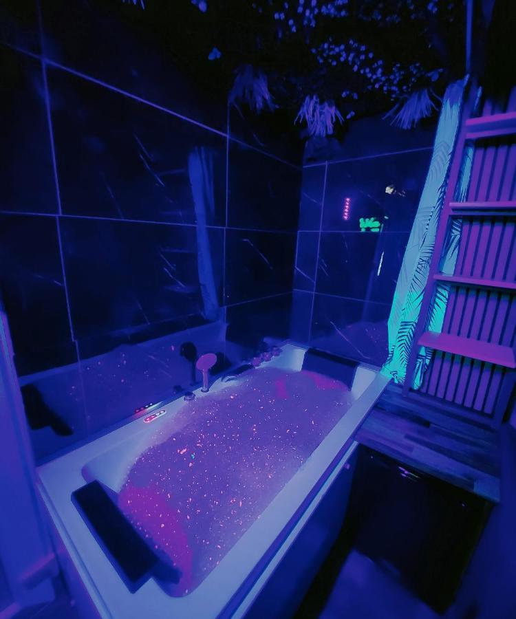 Jungle House Avec Jacuzzi A 10 Min De Disneyland -Taille Chambre- Conde-Sainte-Libiaire Εξωτερικό φωτογραφία