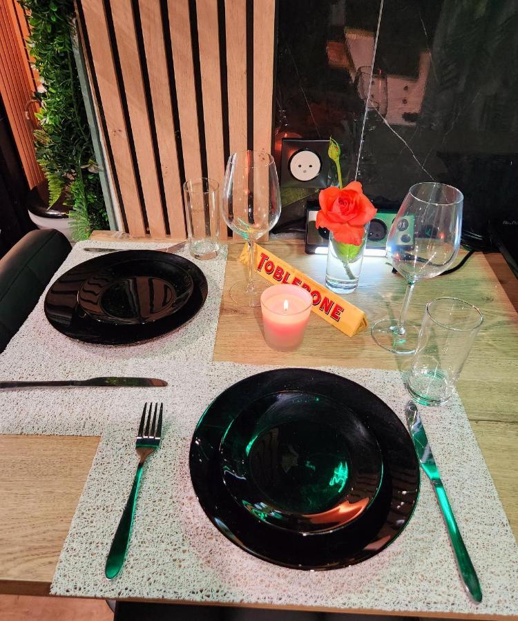 Jungle House Avec Jacuzzi A 10 Min De Disneyland -Taille Chambre- Conde-Sainte-Libiaire Εξωτερικό φωτογραφία