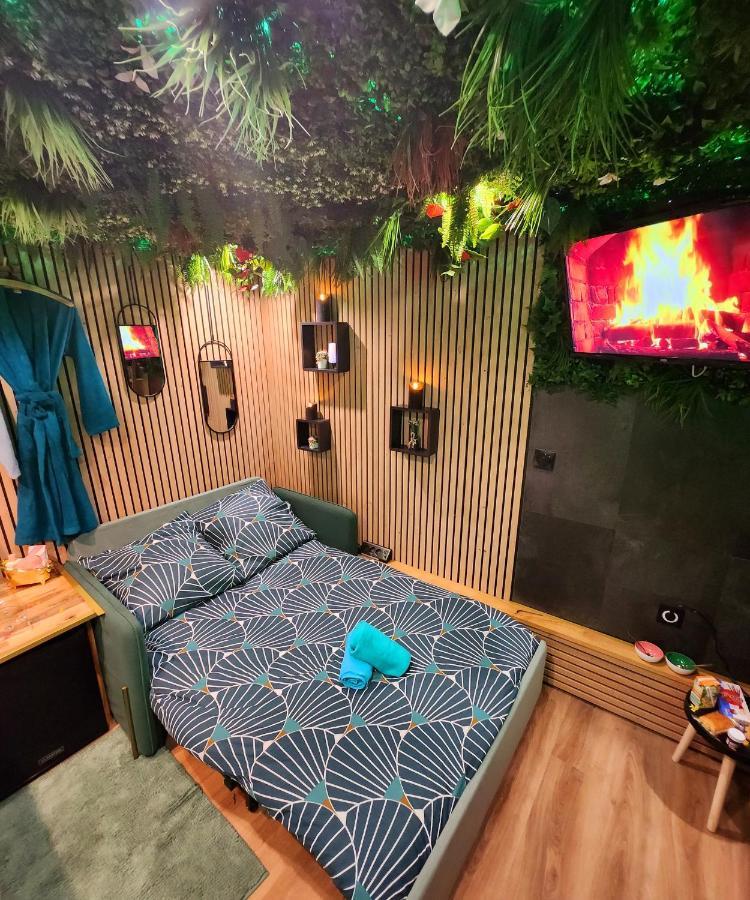 Jungle House Avec Jacuzzi A 10 Min De Disneyland -Taille Chambre- Conde-Sainte-Libiaire Εξωτερικό φωτογραφία